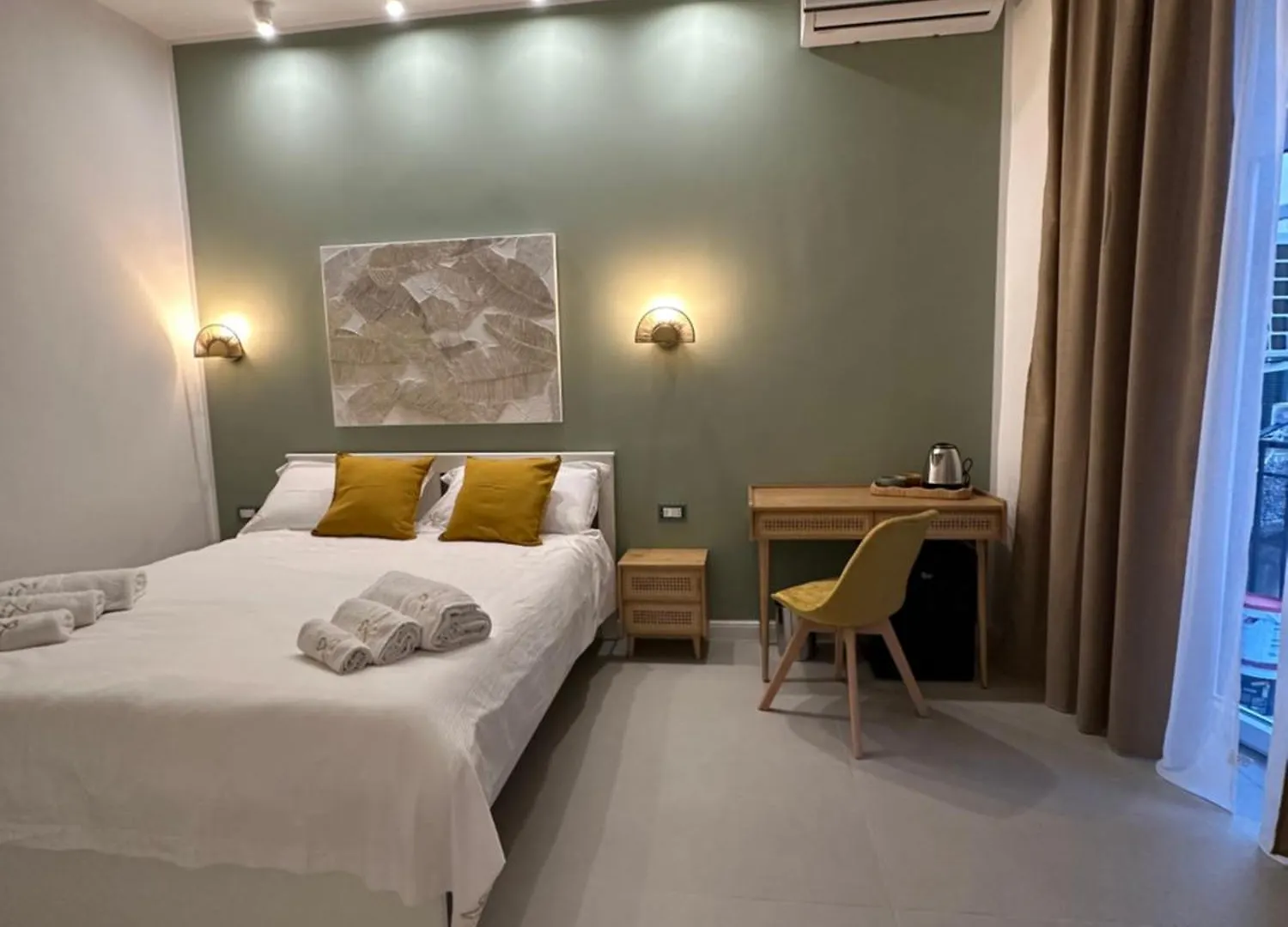 B&B Core Analfabeta Naples 0*,  Italy